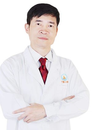 周少云 周少云