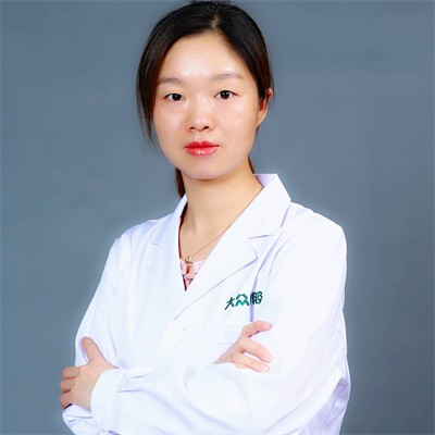 龚丽琼 龚丽琼
