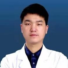 尹保保 尹保保