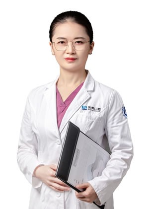 李小霞 李小霞