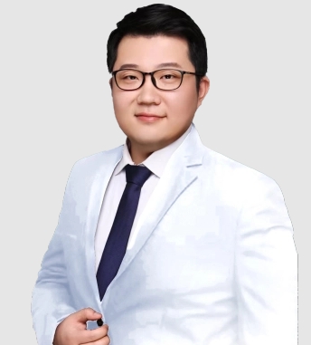 常维嘉 常维嘉