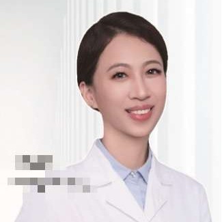 李璐 李璐